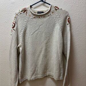 Vintage Woolrich Cream Crewneck Sweater with Floral Shoulder Embroidery